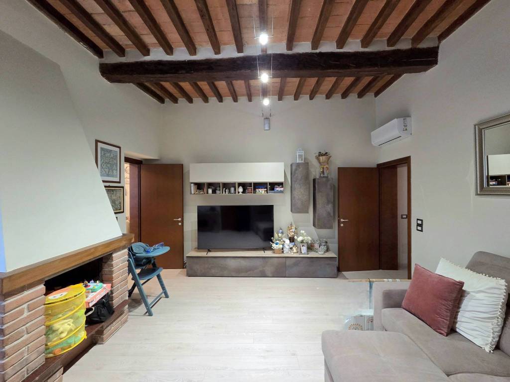 Appartamento a Guastalla in Via Luigi Gonzaga - Foto 5