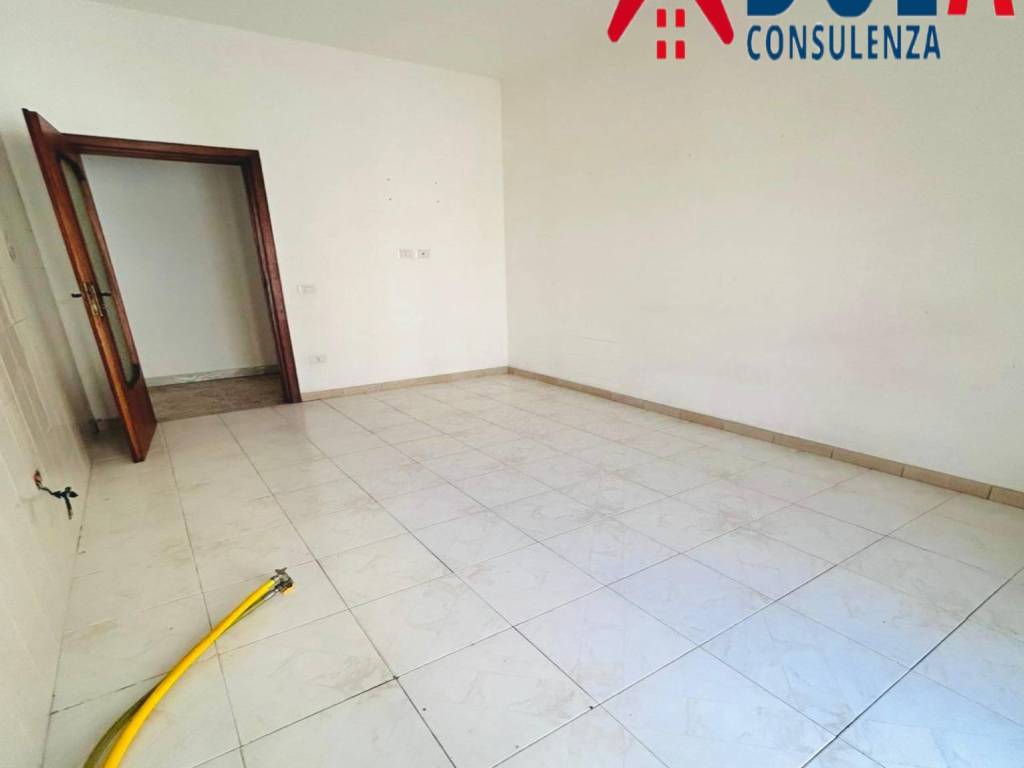 Appartamento a Pozzuoli in Via Sandro Pertini - Foto 4