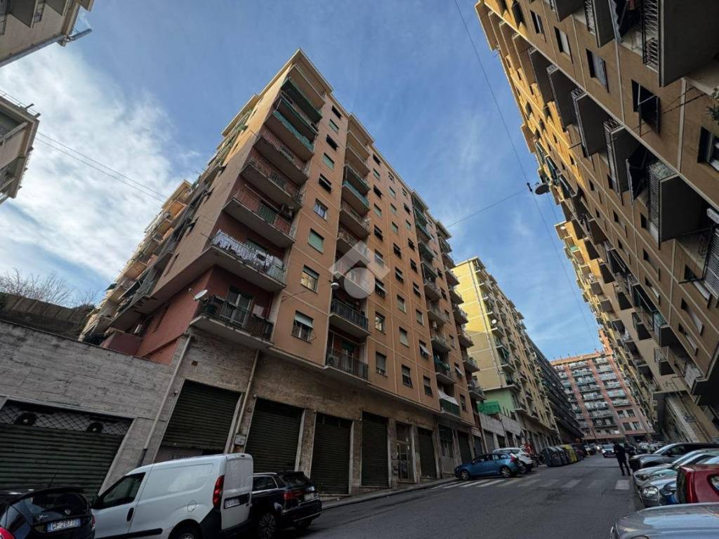 Appartamento a Genova in Via Bartolomeo Carrea, 4 - Foto 2