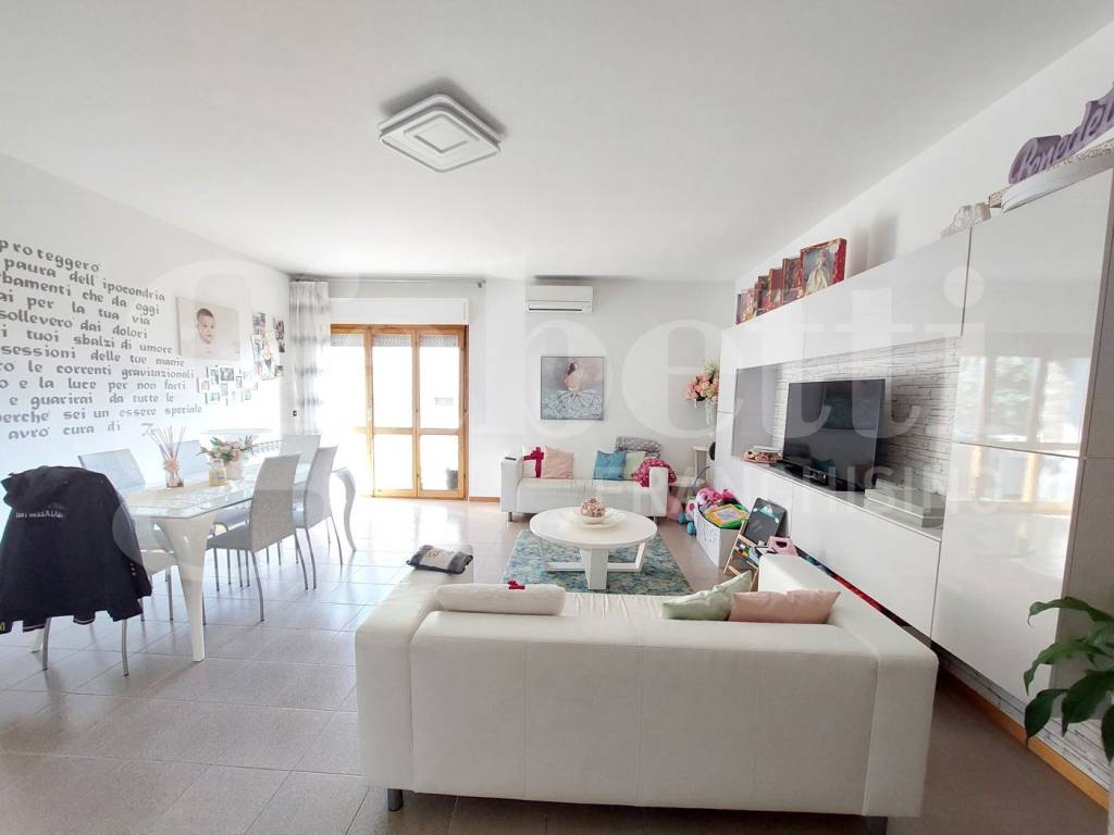 Appartamento a Corropoli in Via D'Aristotile, 4 - Foto 2