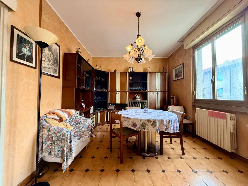 Appartamento a Limbiate in Via Torino, 7 - Foto 2