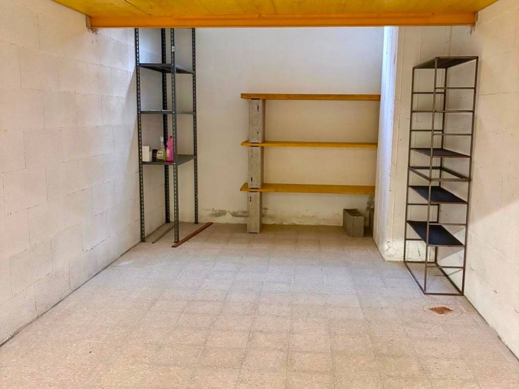 Box / garage a Civitavecchia in Via Tevere, 2 - Foto 3