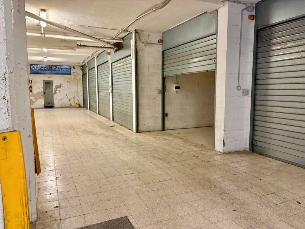 Box / garage a Civitavecchia in Via Tevere, 2 - Foto 4