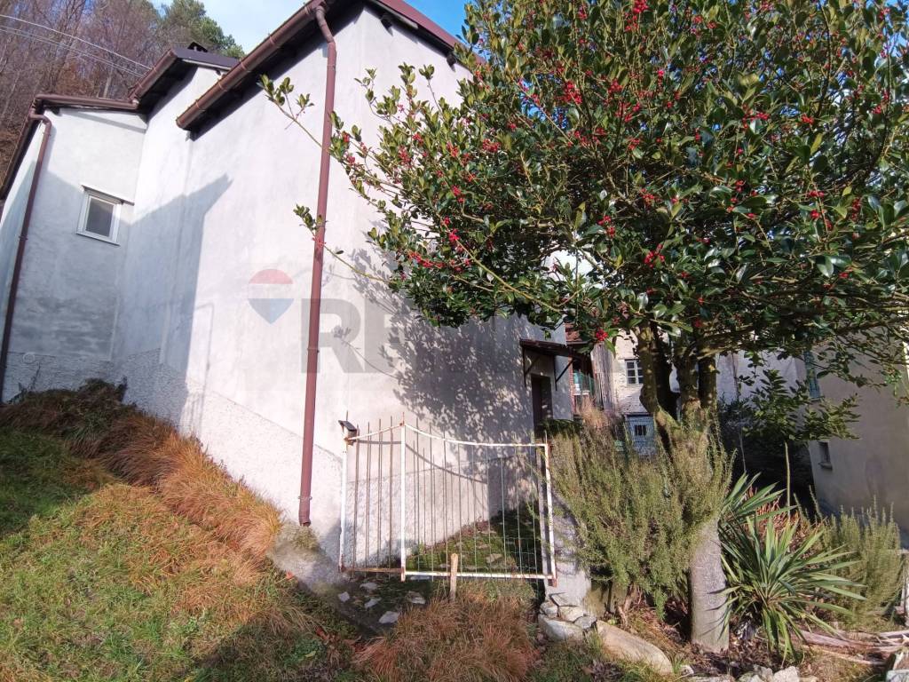 Casa indipendente a Mallare in Località Panelli, 28 - Foto 2