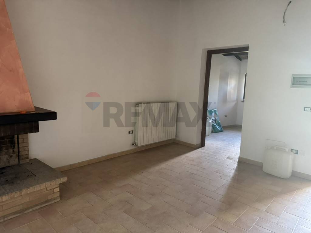 Rustico / casale a Valtopina in via Collebudino - Foto 2