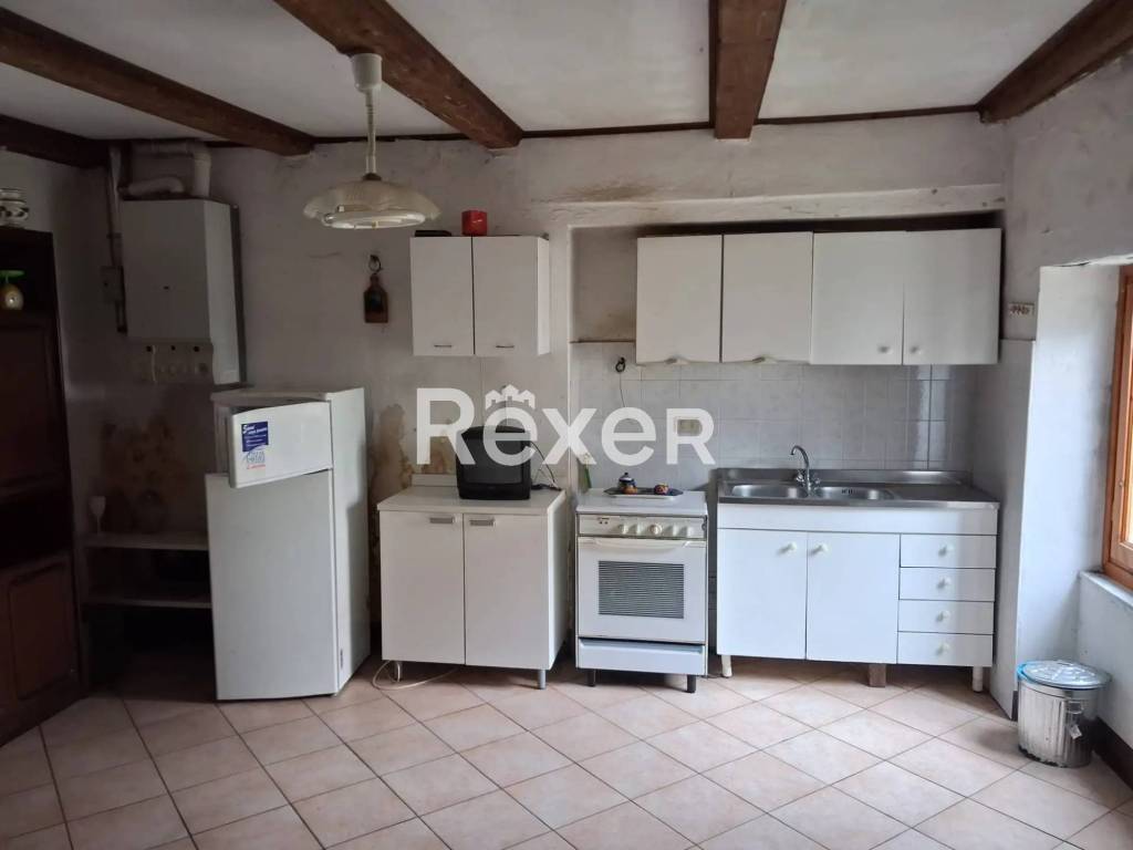 Casa indipendente a Pratovecchio e stia in Via Adamo Ricci - Foto 2
