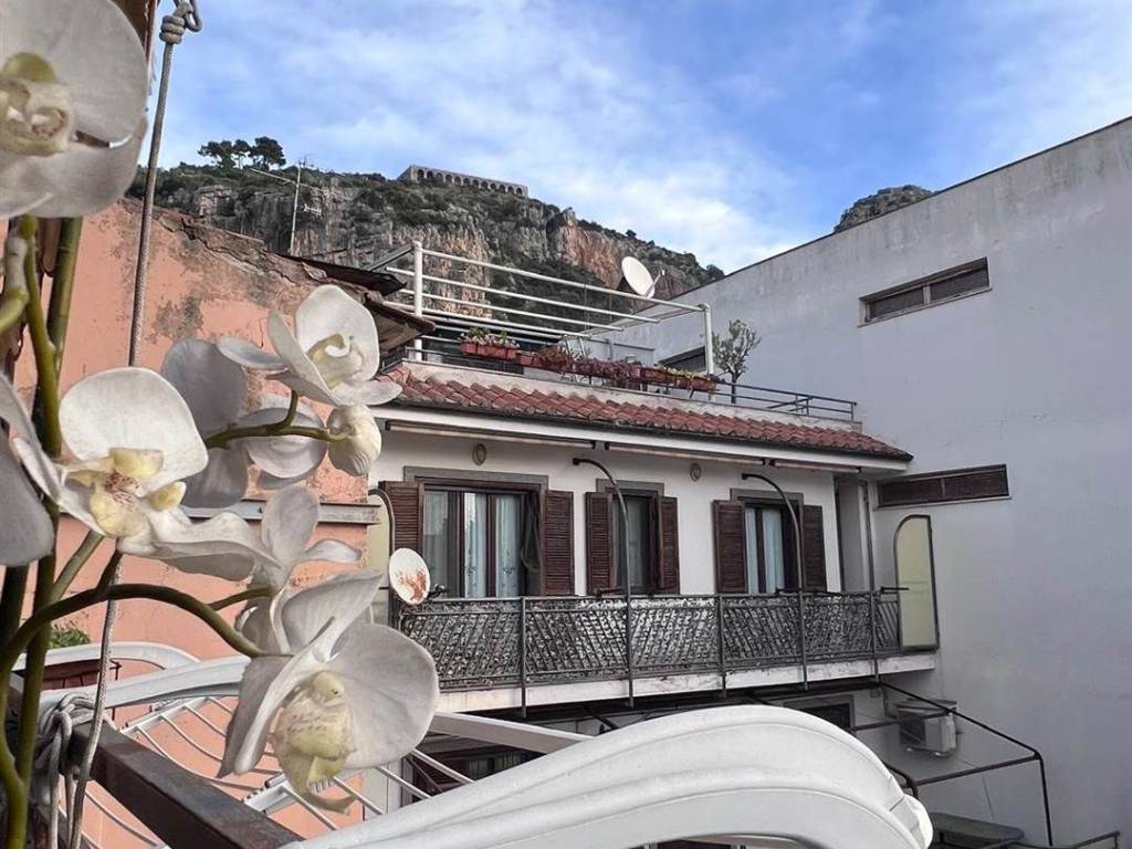 Appartamento a Terracina in Via Camillo Benso Cavour - Foto 3