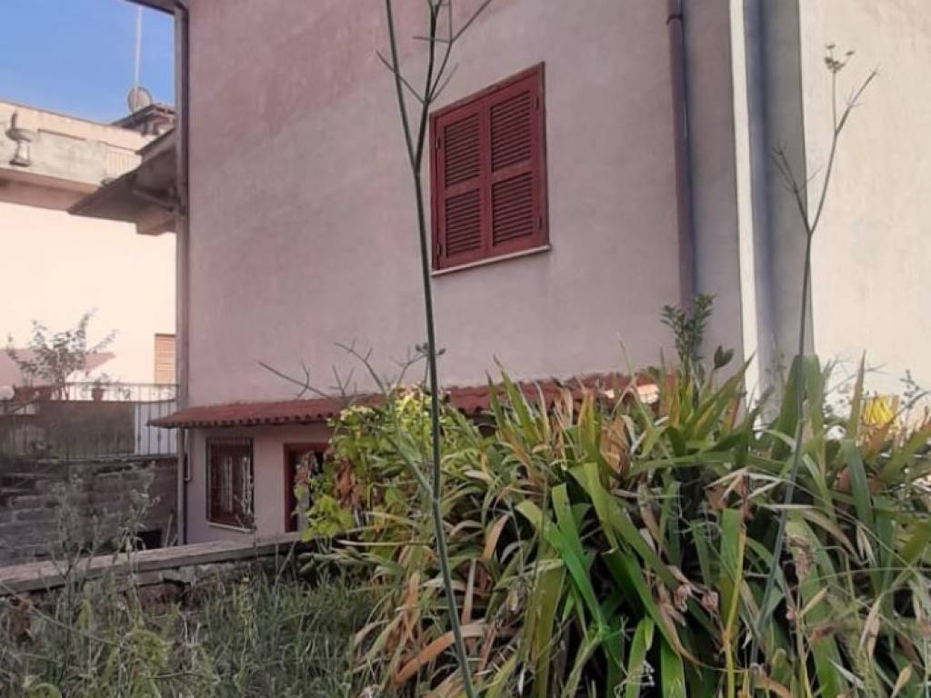 Villa a Sutri in Via Nicola Capotondi, 31 - Foto 2