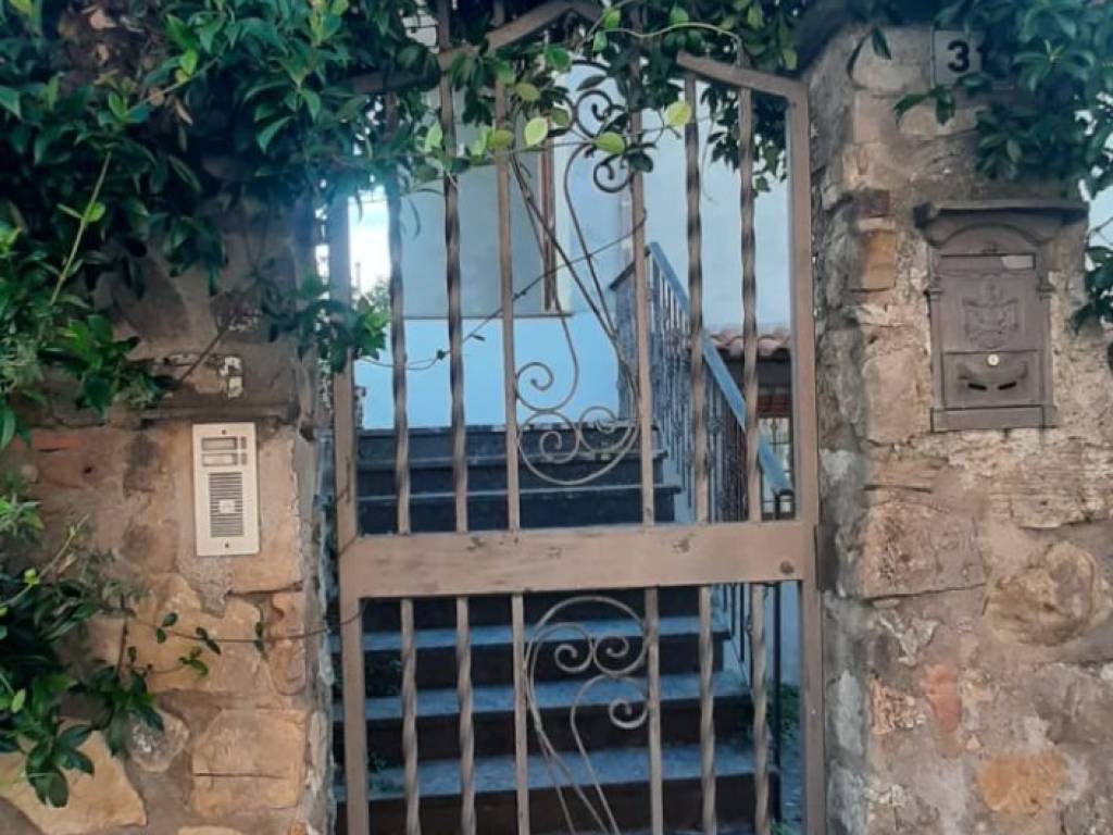 Villa a Sutri in Via Nicola Capotondi, 31 - Foto 3