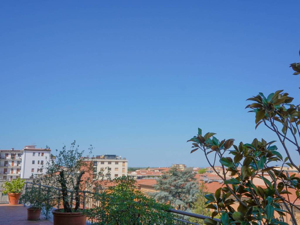 Attico / mansarda a Pisa in Piazza Francesco Domenico Guerrazzi, 30 - Foto 3