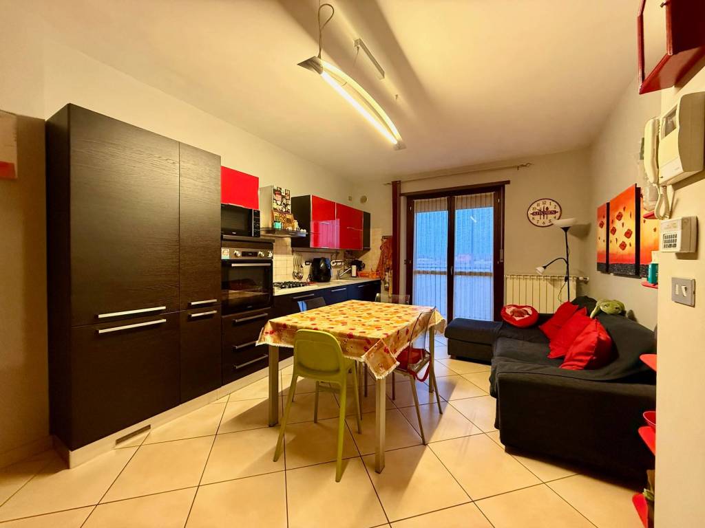 Appartamento a Carmagnola in Via Rubatto - Foto 2