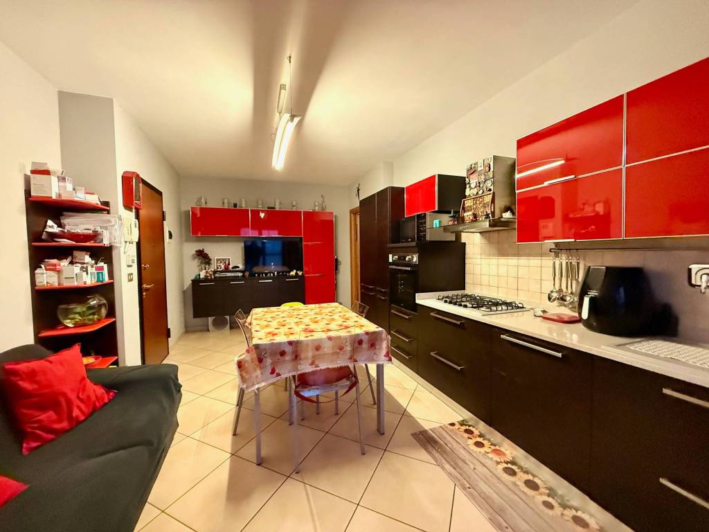 Appartamento a Carmagnola in Via Rubatto - Foto 5