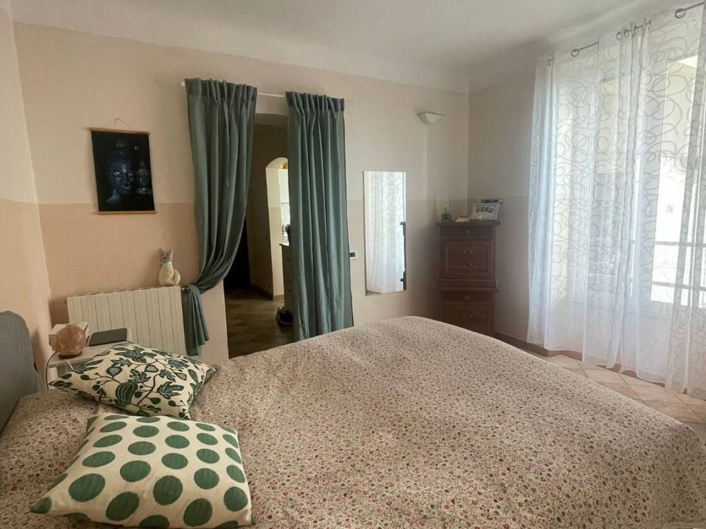 Appartamento a Savona in Via Agostino Chiodo - Foto 4