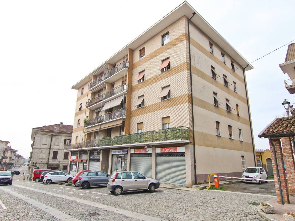 Appartamento a Cogliate in Via 4 Novembre, 36 - Foto 2