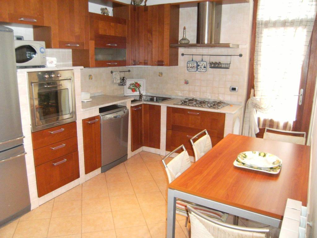 Villa a Pietrasanta in via corridoni - Foto 5