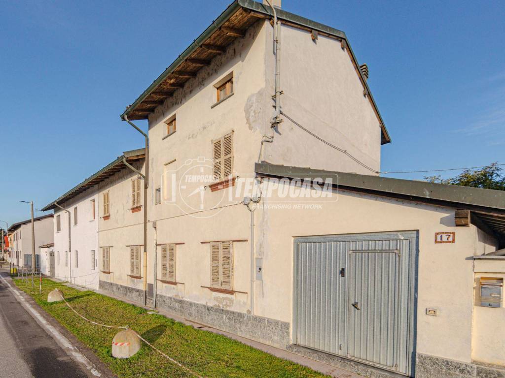 Villa a Gravellona lomellina in Via Figari 17 - Foto 2