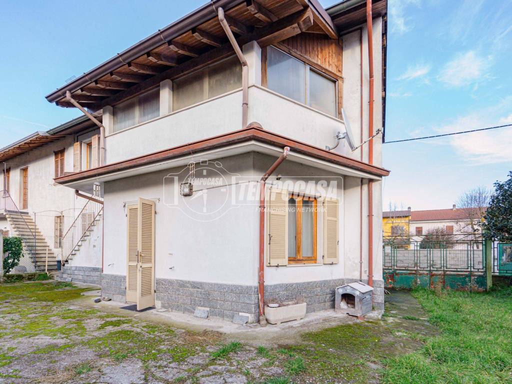 Villa a Gravellona lomellina in Via Trento Trieste 34 - Foto 2