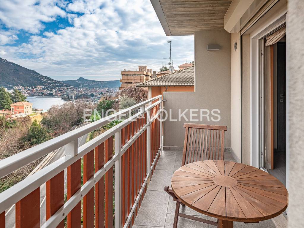 Appartamento a Como in Via Fratelli Bronzetti - Foto 2