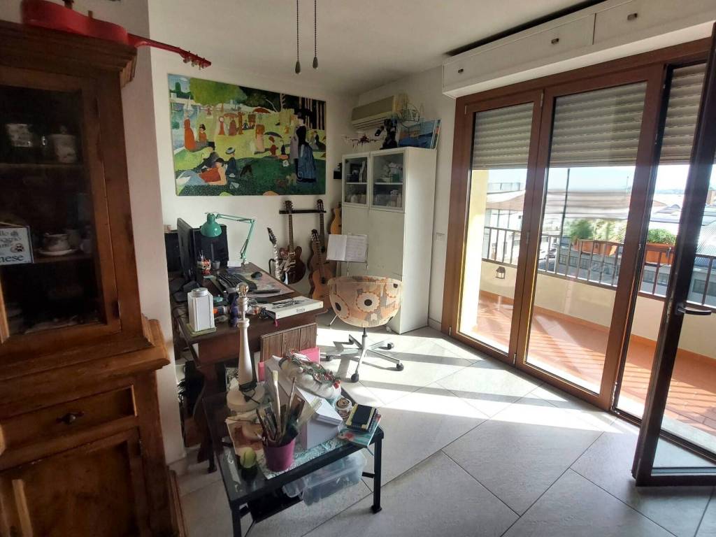 Appartamento a Montemurlo in Via R. Scarpettini - Foto 2