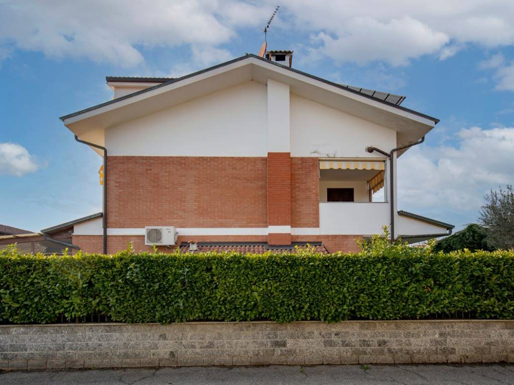 Villetta a schiera a Rivalta di torino in Via Viterbo, 38 - Foto 4