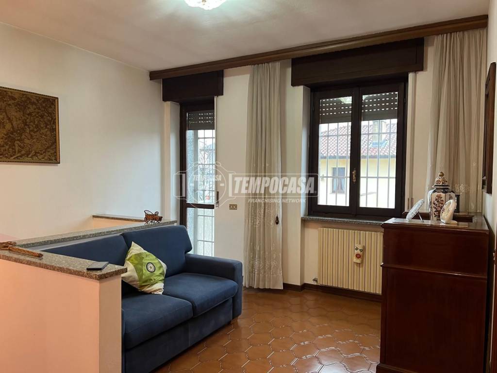 Villa a Parabiago in Via Don Oltolina - Foto 2