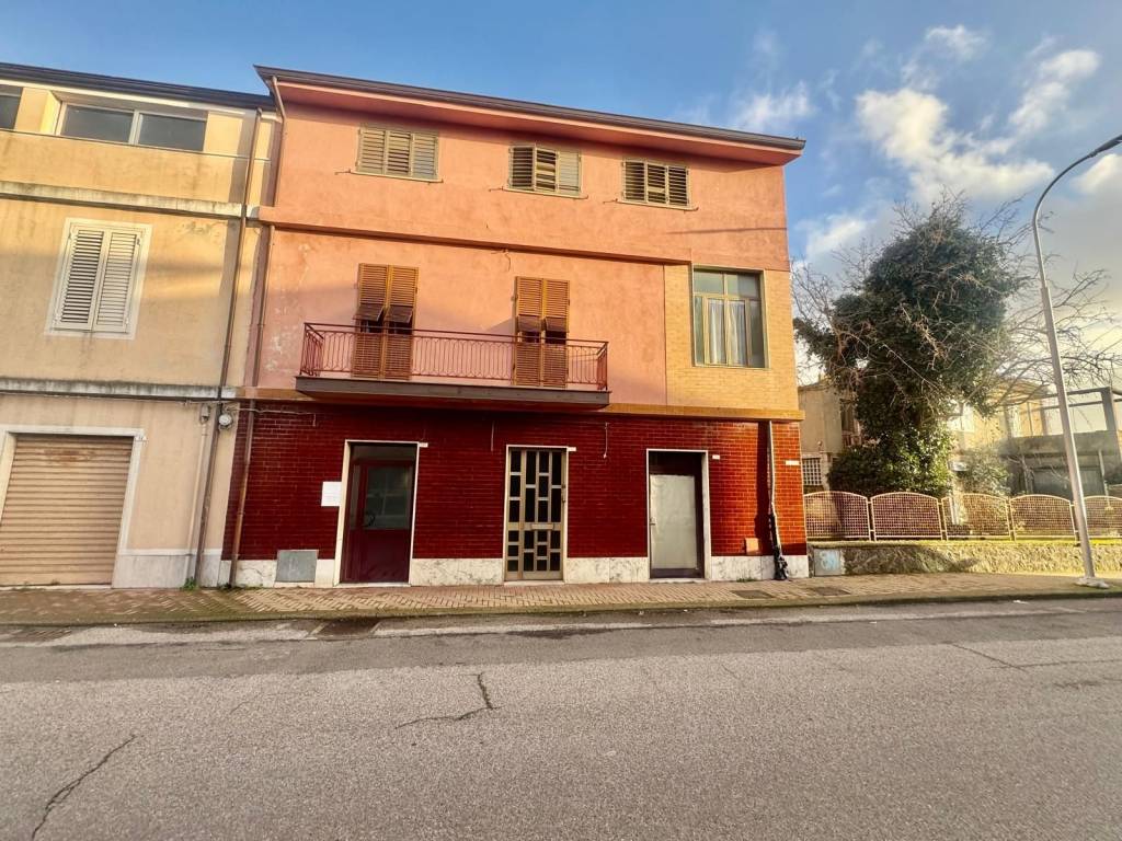 Villa a Macomer in Via Sardegna, 12 - Foto 2