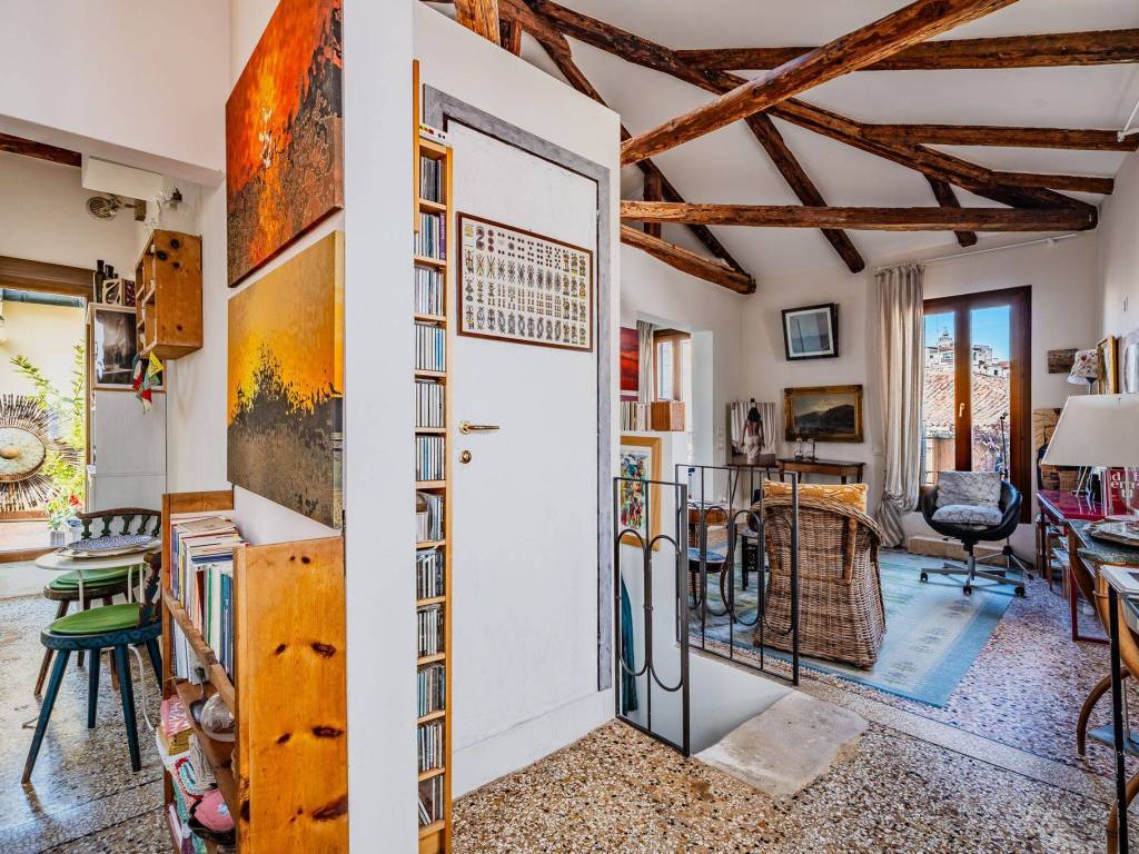 Casa indipendente a Venezia in Campo Sant'Agnese - Foto 5