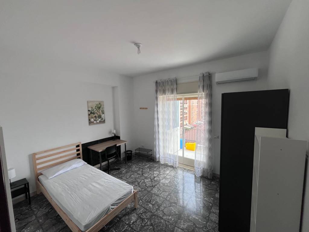 Appartamento a Messina in Via Giuseppe Bottone - Foto 3