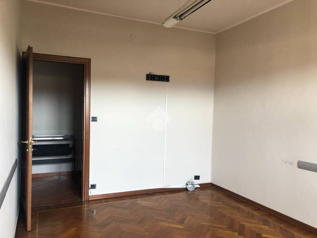 Immobile a Saluzzo in PIAZZA CAVOUR, 13 - Foto 5