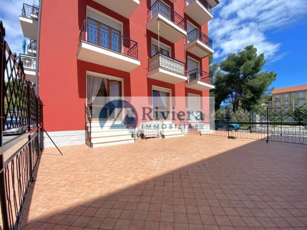 Appartamento a San bartolomeo al mare in Piazza Aurora - Foto 4