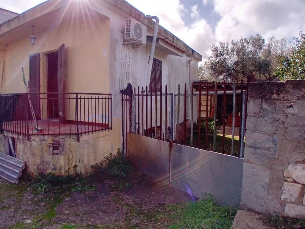 Villa a Sassari in Via Giuseppe De Martini, 129 - Foto 2