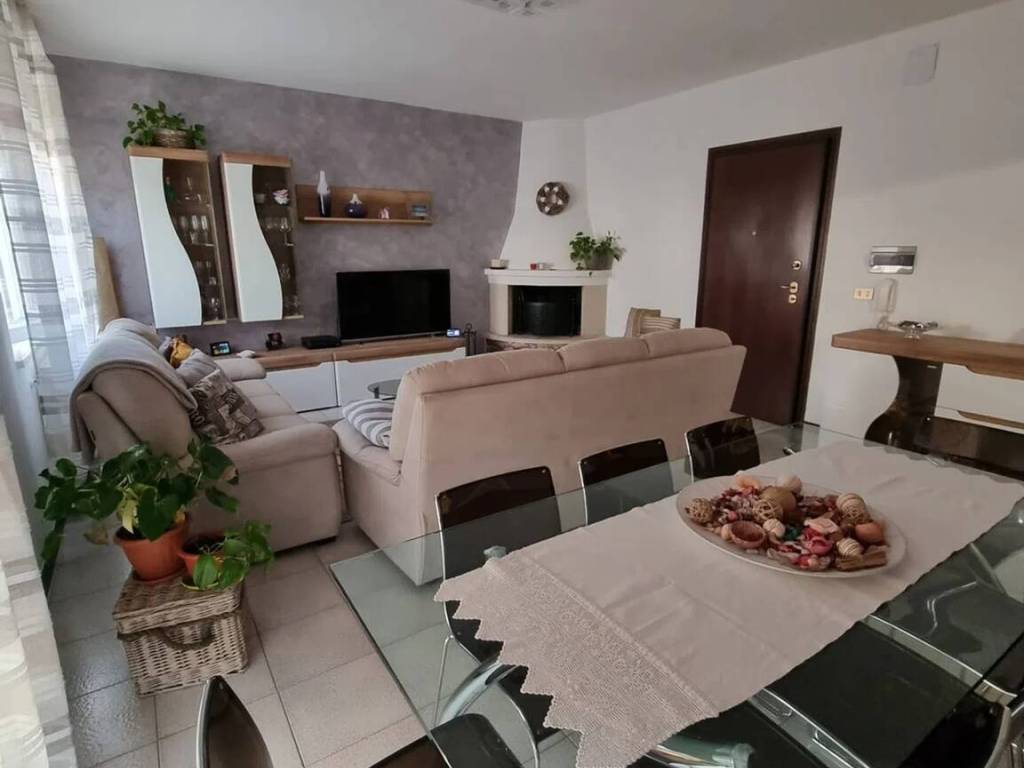 Appartamento a Sassari in Via Giuseppe Meridda, 2 /B - Foto 2