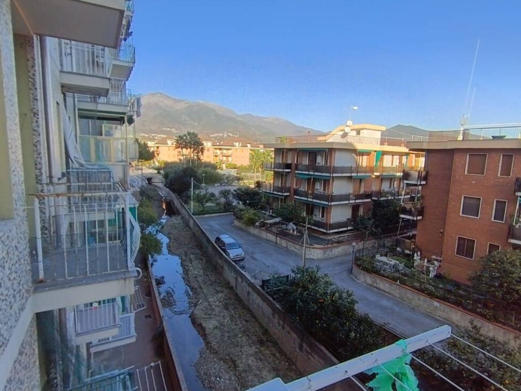 Appartamento a Borghetto santo spirito in Via Montevideo - Foto 3