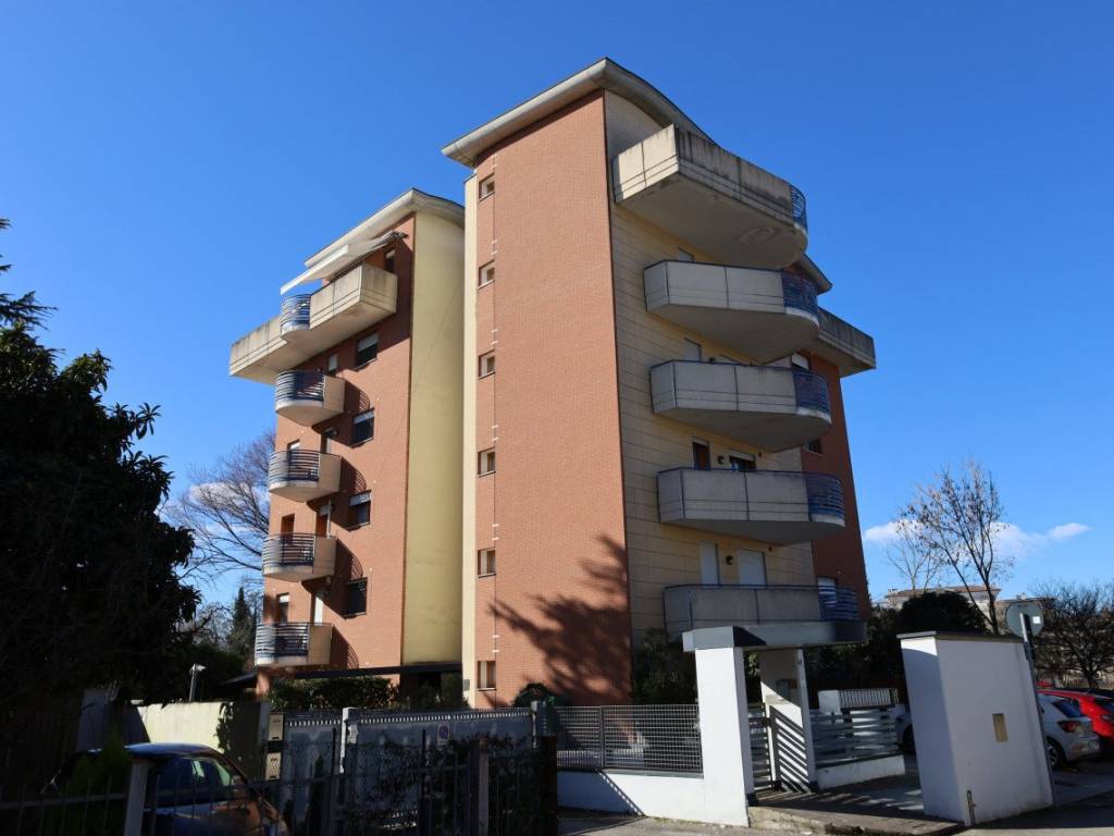 Appartamento a Vicenza in VIA BRENTA n. 45 Piano 2 - Foto 3