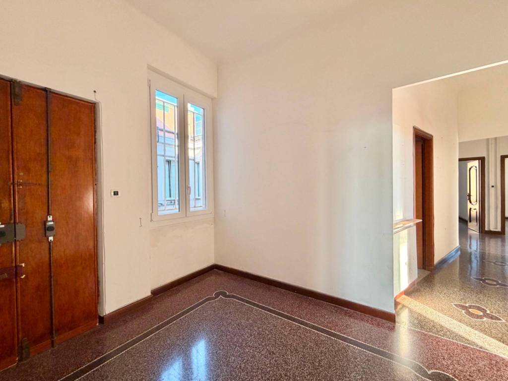 Appartamento a Genova in Via Martiri della Libertà - Foto 3
