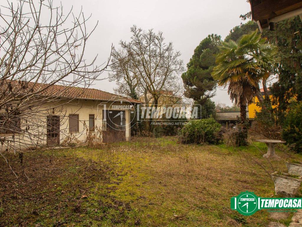 Villa a Magnago in Via R.Lambruschini 1 - Foto 3