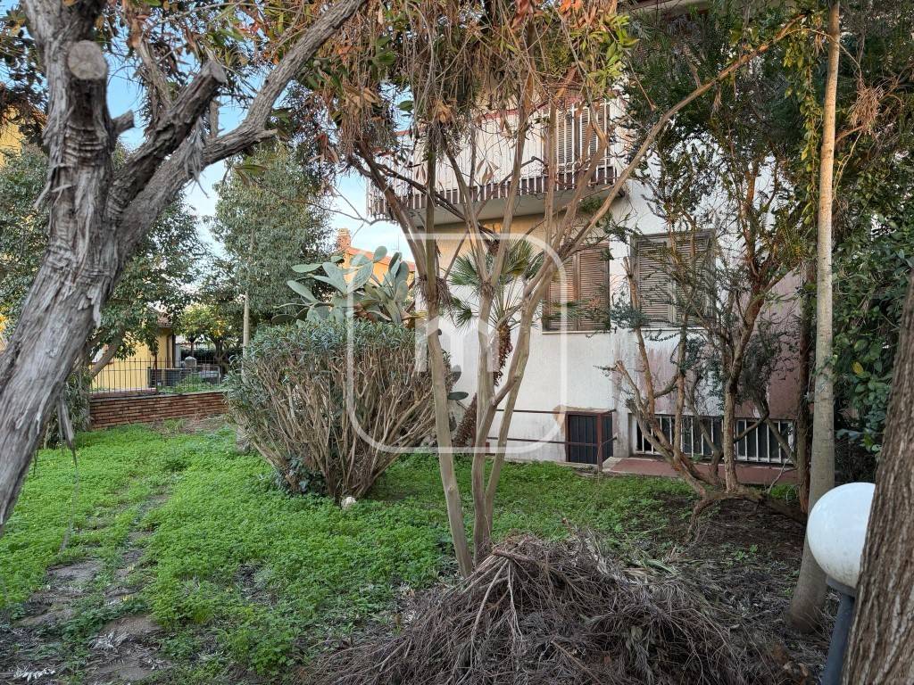 Villa a Anzio in Via Severino Ferrari, 21 - Foto 5