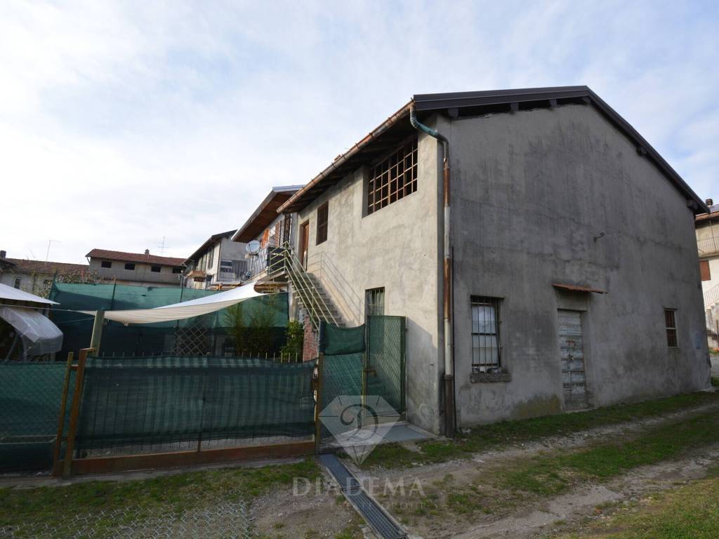 Rustico / casale a Sumirago in via confalonieri, 10 - Foto 3