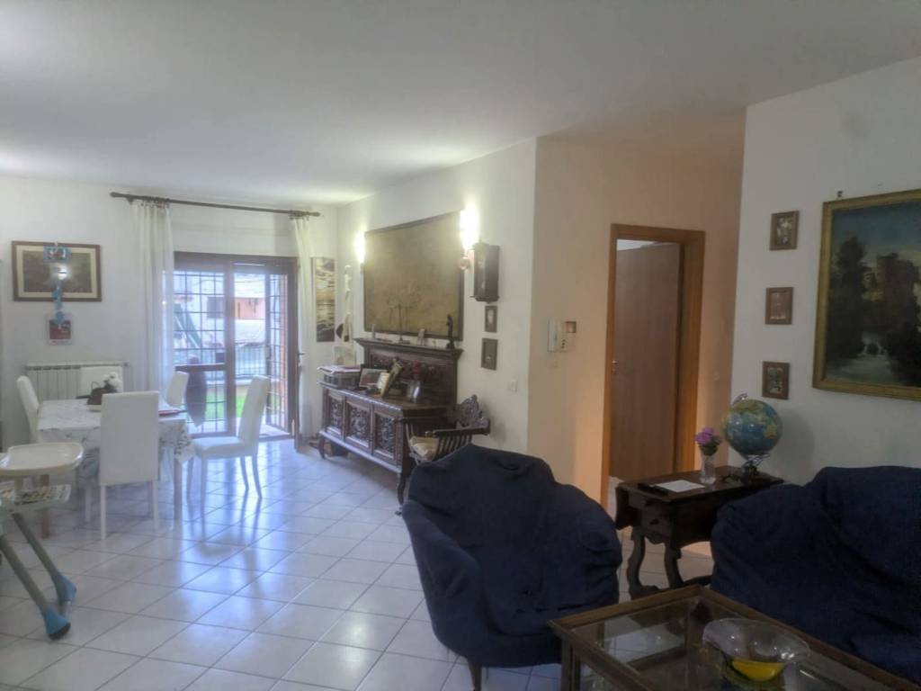 Appartamento a Monterotondo in Via Volturno, 11 - Foto 2