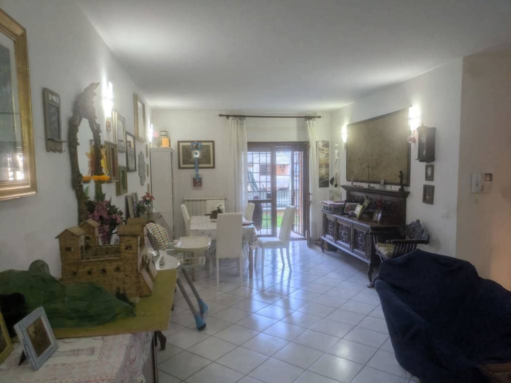 Appartamento a Monterotondo in Via Volturno, 11 - Foto 3