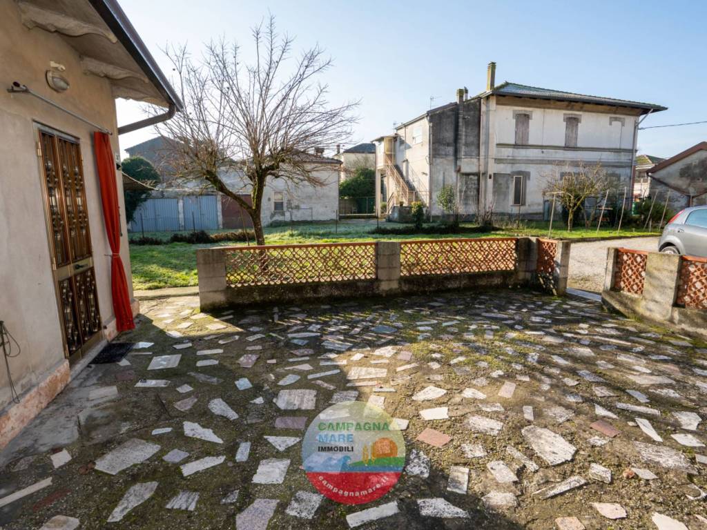 Villa a Jolanda di savoia in Piazza Unità d'Italia - Foto 5