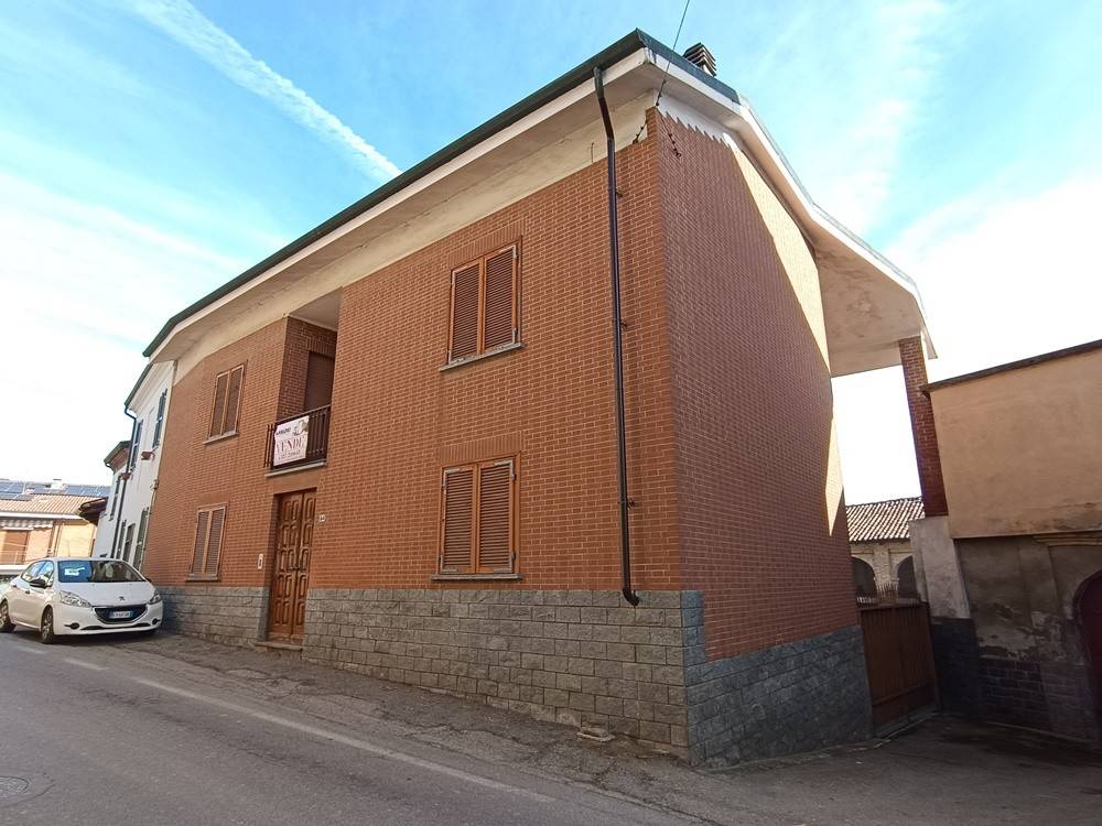 Casa indipendente a Calliano in Via Roma, 106 - Foto 2