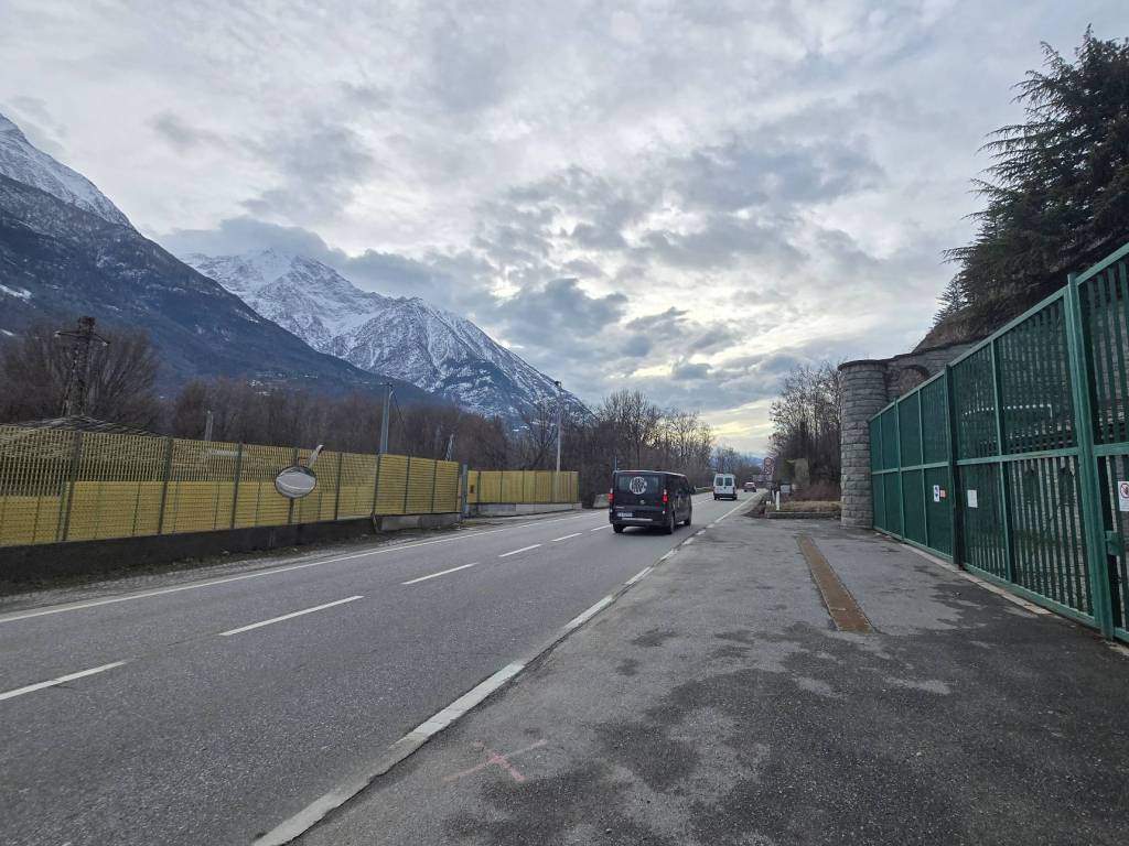Appartamento a Nus in Strada Statale della Valle d'Aosta - Foto 5