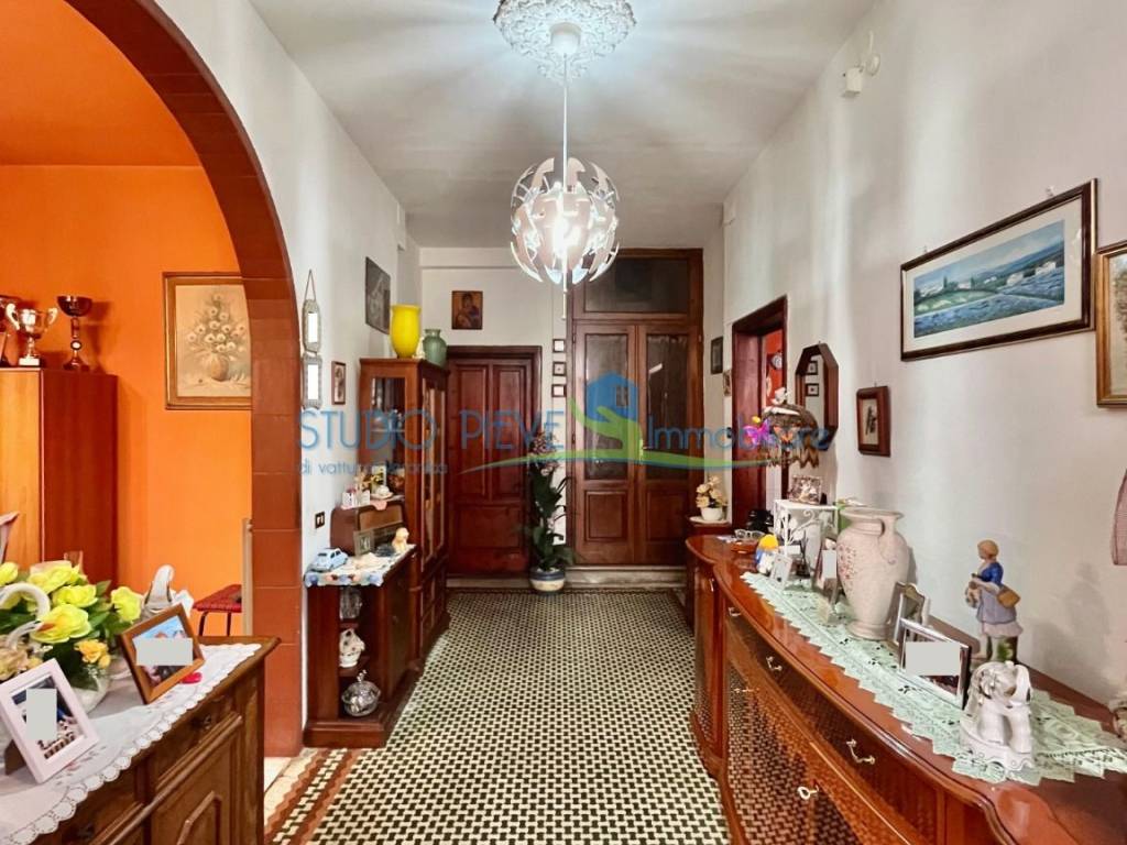 Villa a Monsummano terme in Piazza Giuseppe Giusti - Foto 3