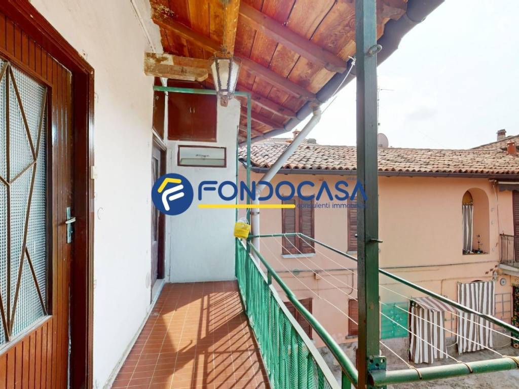 Appartamento a Besana in brianza in Via Gariberto da Besana, 9 - Foto 2
