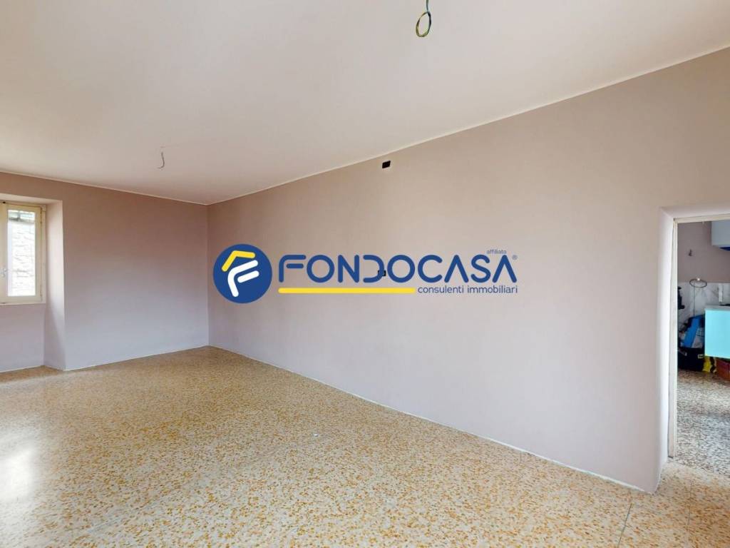 Appartamento a Besana in brianza in Via Gariberto da Besana, 9 - Foto 4