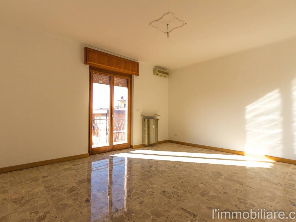 Appartamento a Verona in Via Niccolò Tommaseo, 6 - Foto 4