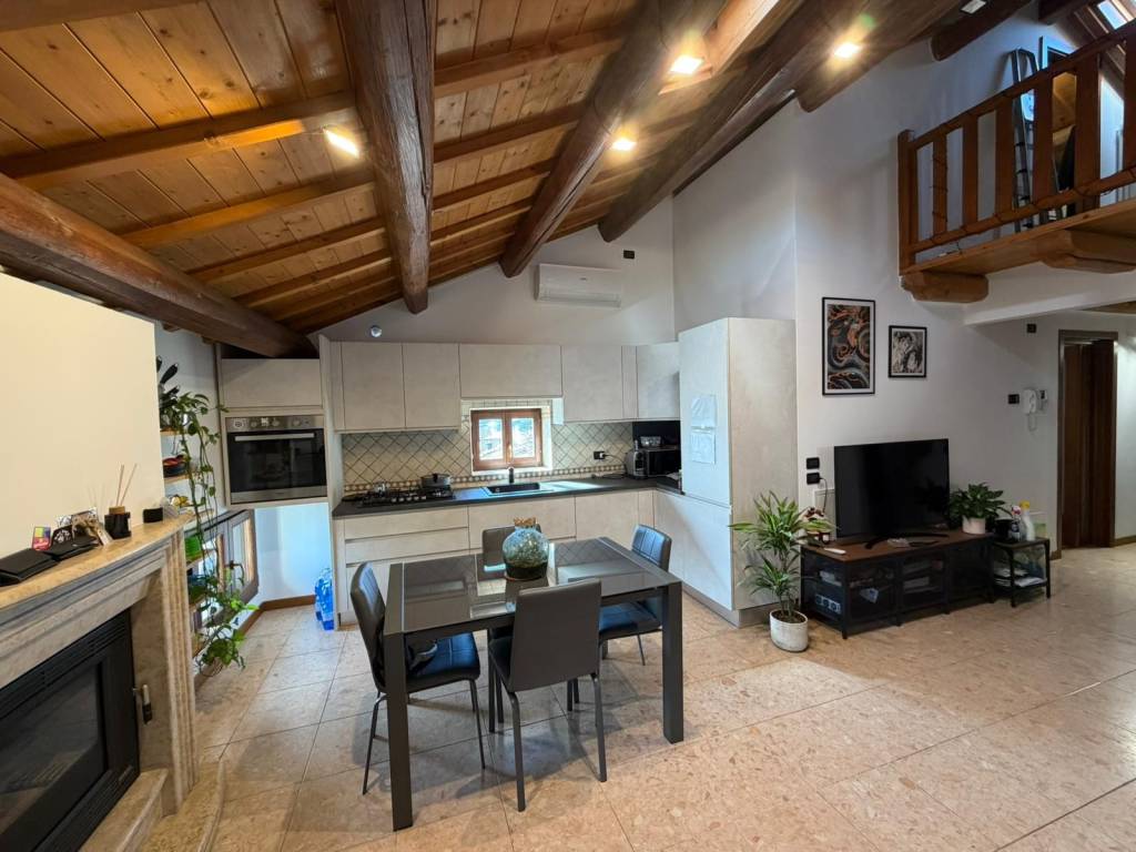 Appartamento a Montecchio maggiore in Via Conti Gualdo - Foto 2