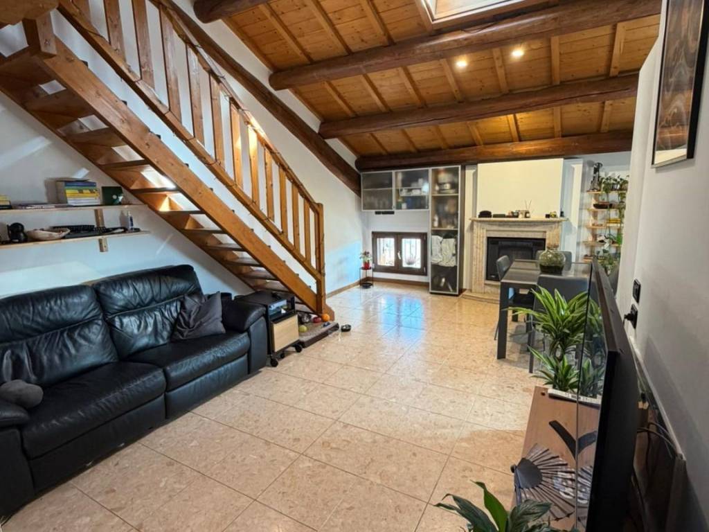 Appartamento a Montecchio maggiore in Via Conti Gualdo - Foto 3