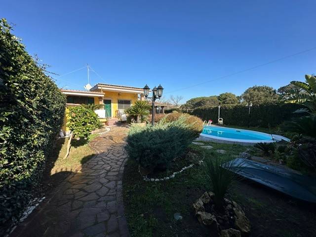 Villa a Ardea in Via Taranto, 2 - Foto 2